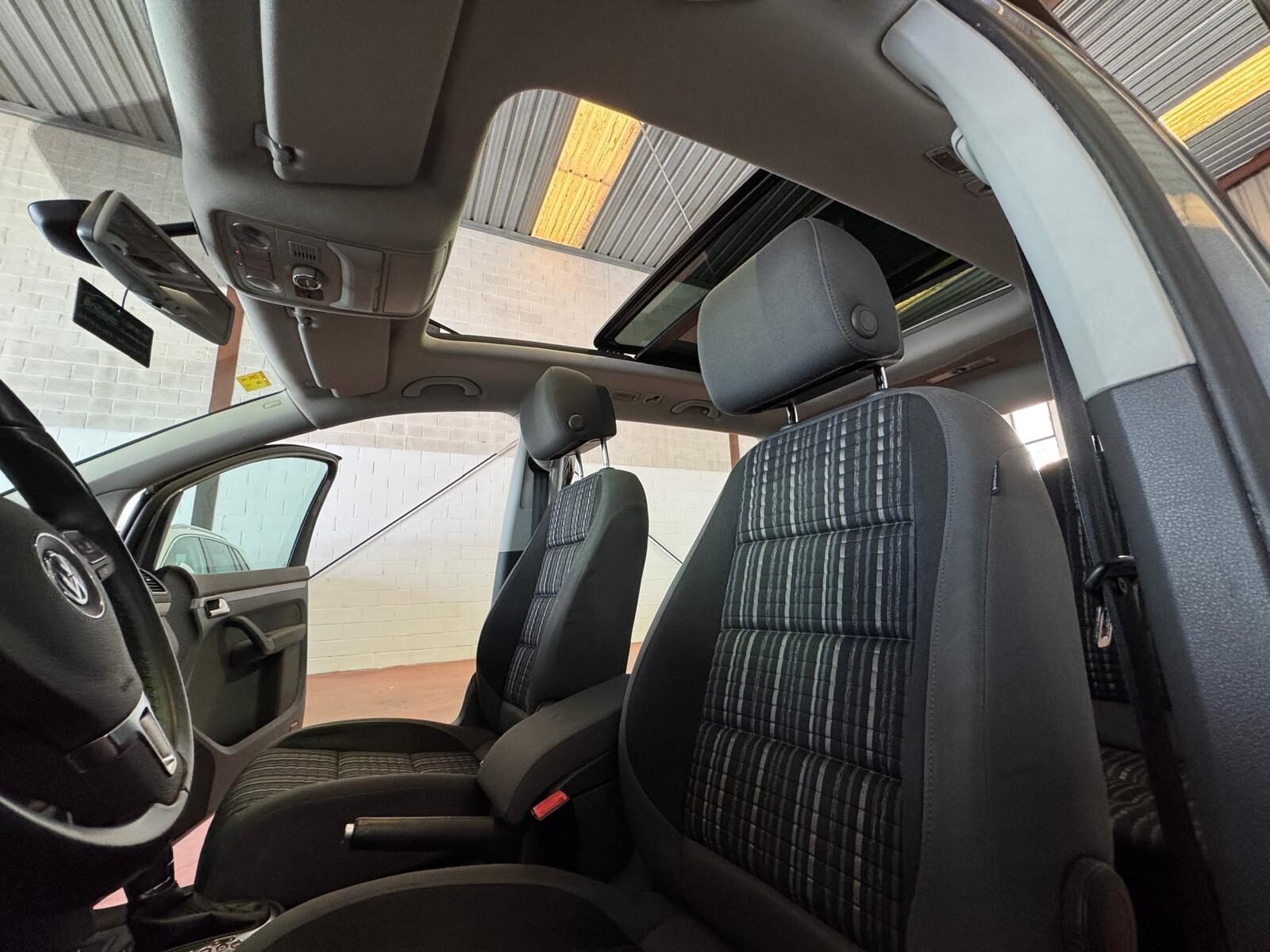 VOLKSWAGEN TOURAN CROSS 7 PLAZAS 2.0 TDI 140 CV DSG
