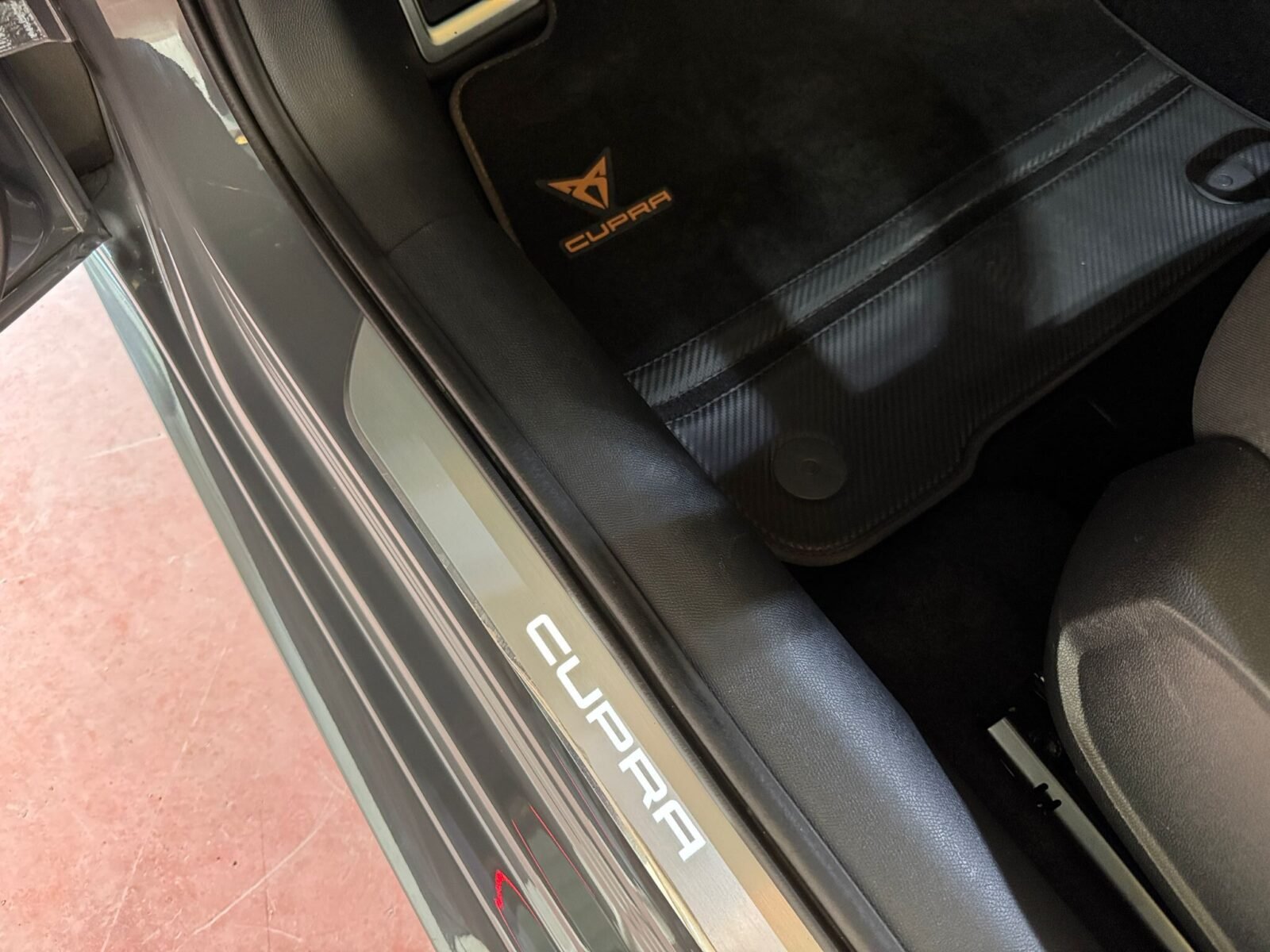 CUPRA LEON VZ 1.4 TSI 245 CV HÍBRIDO ENCHUFABLE