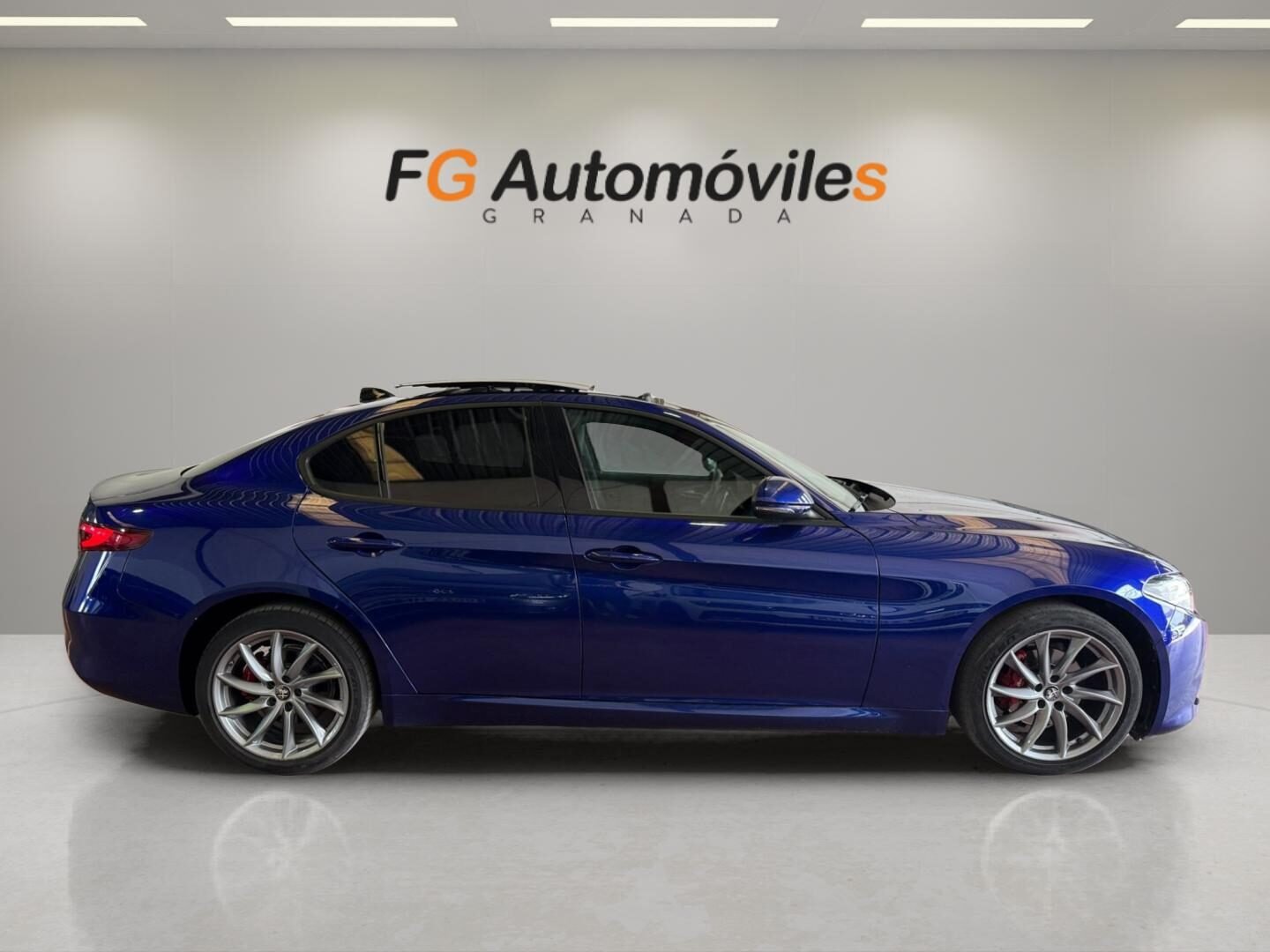 ALFA ROMEO GIULIA SPRINT RWD 2.0 TURBO 200 CV Automático