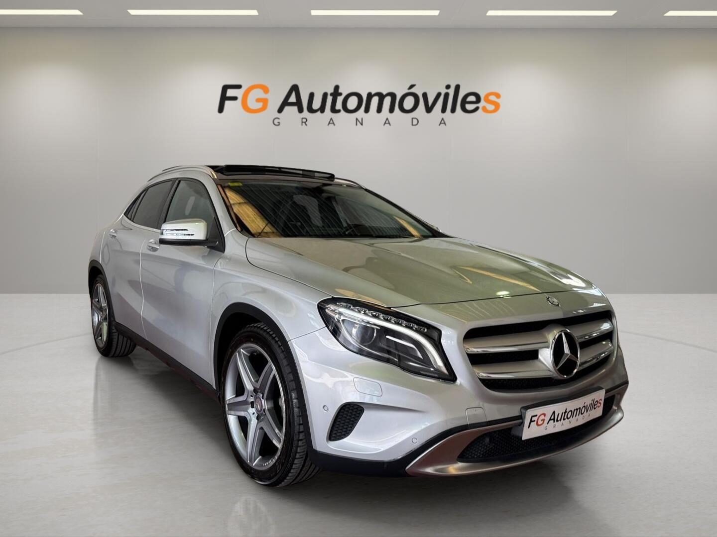 MERCEDES-BENZ GLA AMG Line 220d 170 CV 4Matic 7G-DCT Automático