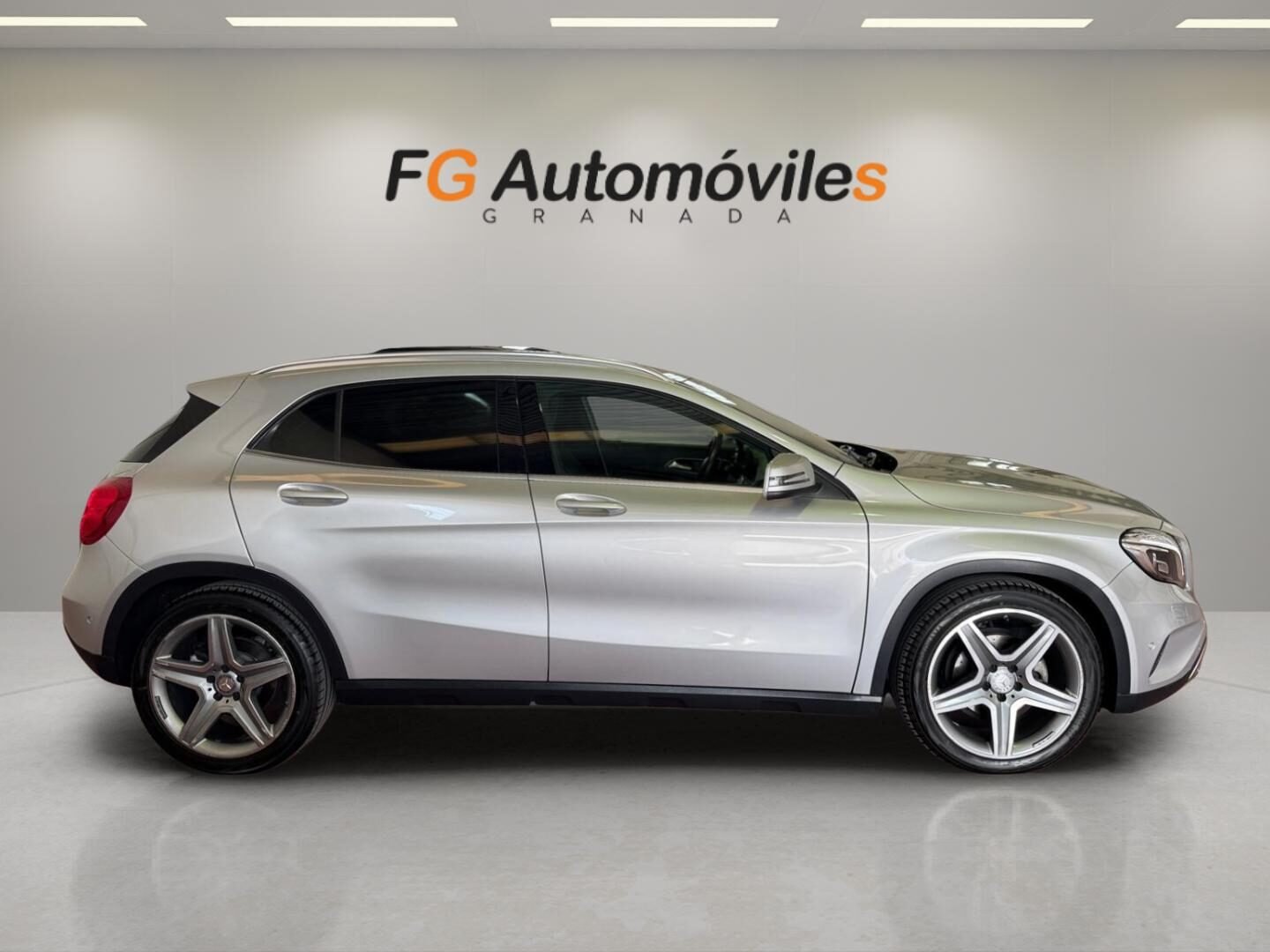 MERCEDES-BENZ GLA AMG Line 220d 170 CV 4Matic 7G-DCT Automático
