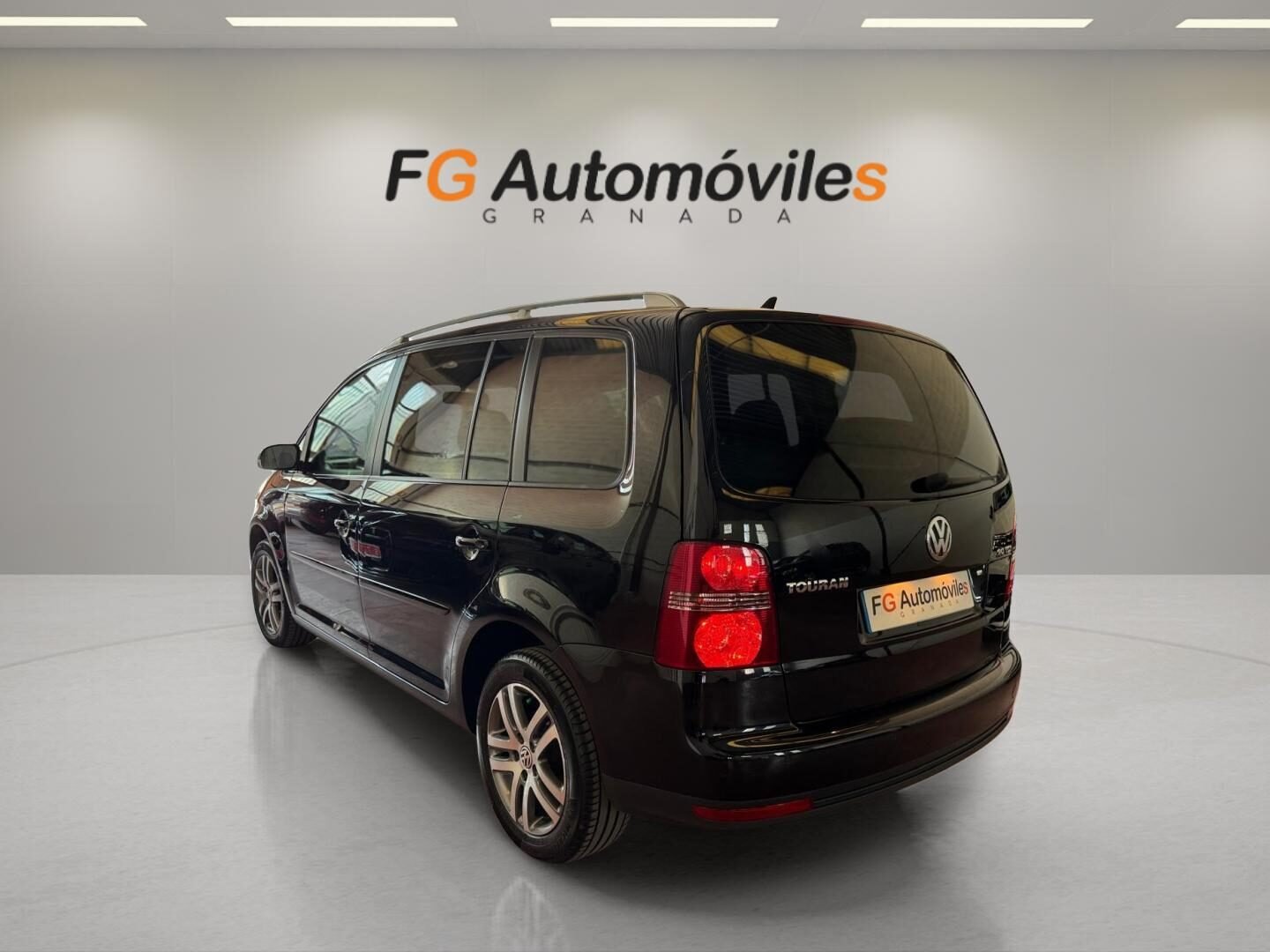 VOLKSWAGEN TRAVELLER 2.0 TDI 140 CV 5 PLAZAS