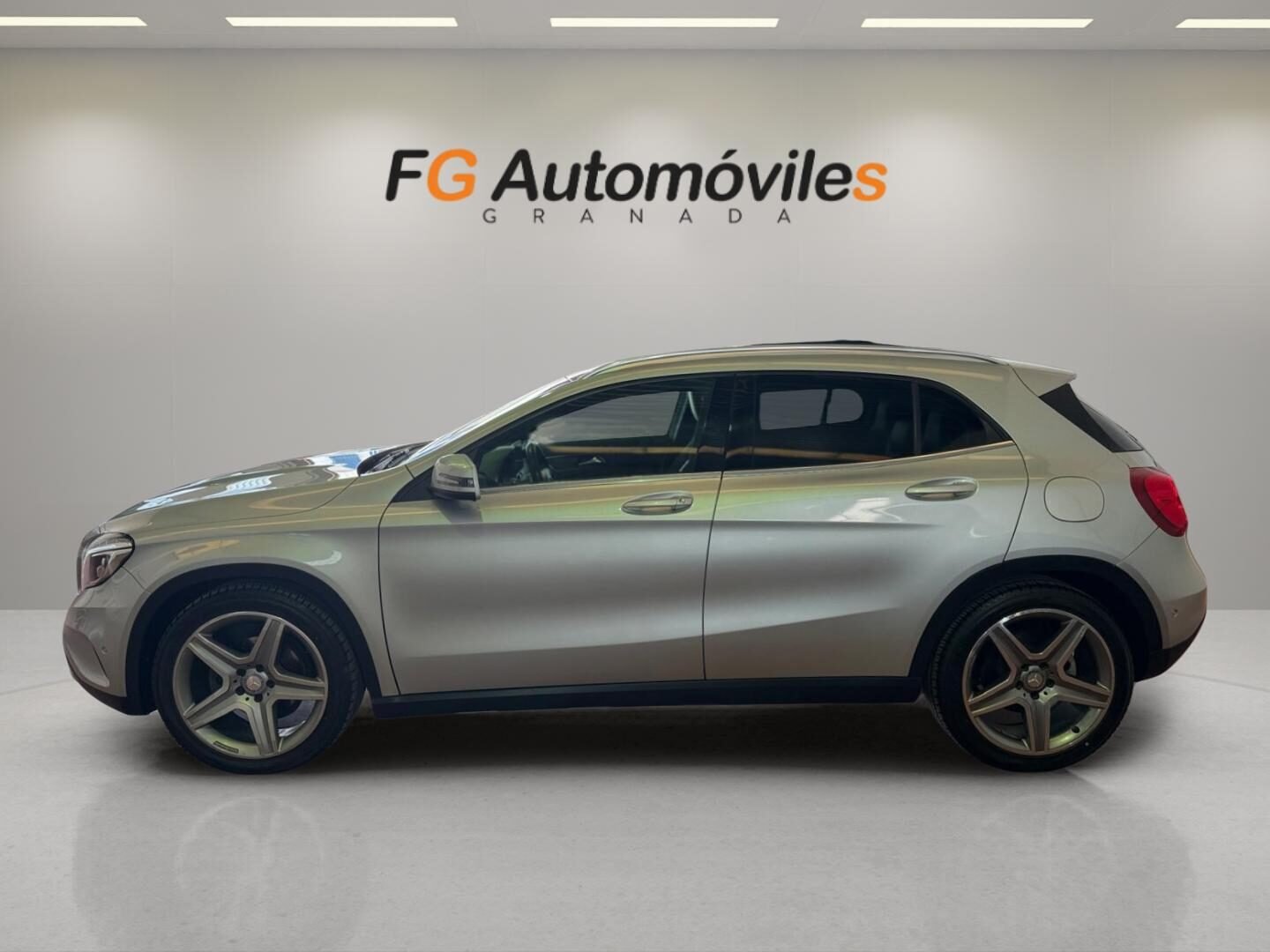 MERCEDES-BENZ GLA AMG Line 220d 170 CV 4Matic 7G-DCT Automático