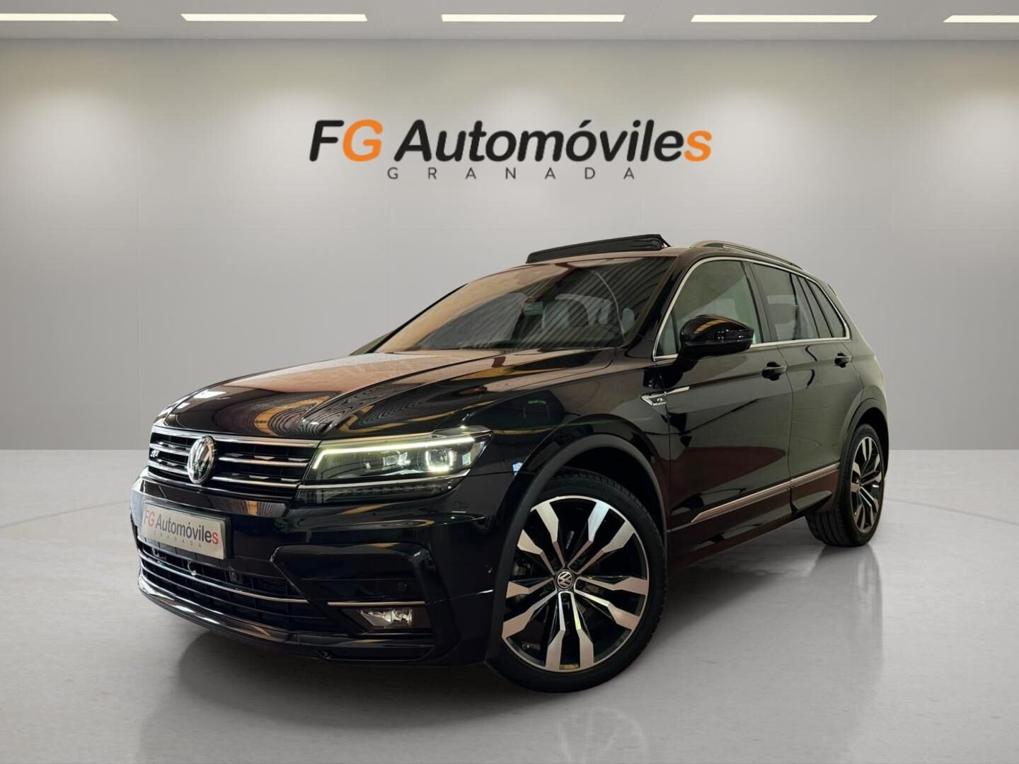VOLKSWAGEN TIGUAN R-LINE 2.0 TDI 150 CV DSG7