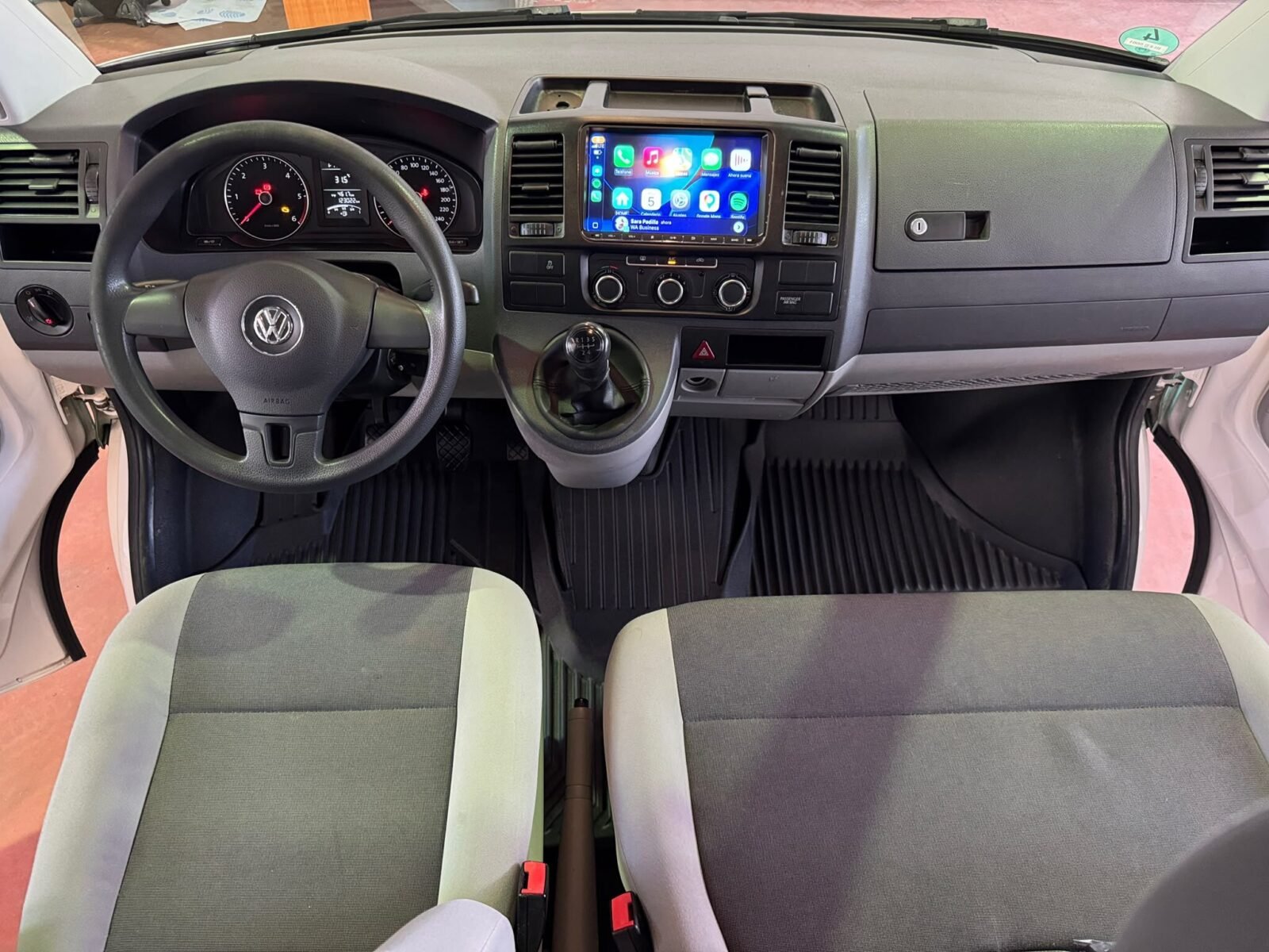 VOLKSWAGEN TRANSPORTER T5 CAJA LARGA 2.0 TDI 102 CV