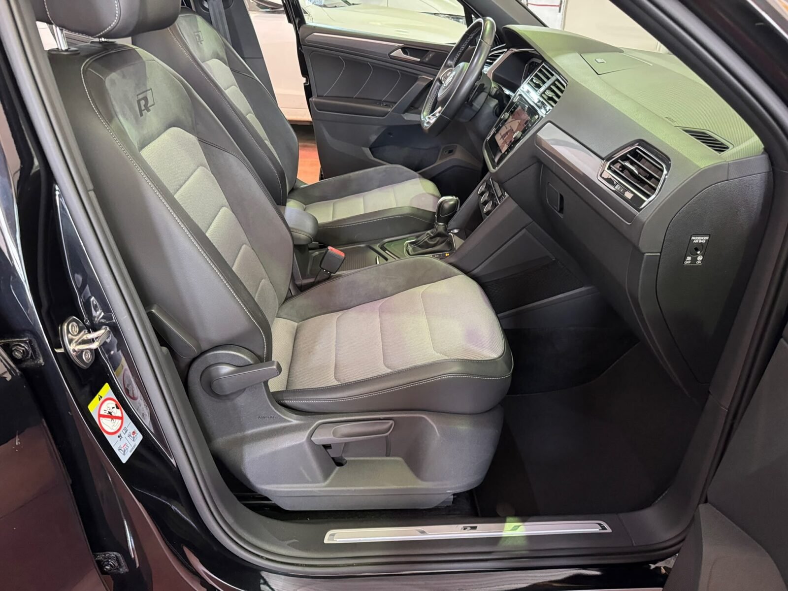VOLKSWAGEN TIGUAN R-LINE 2.0 TDI 150 CV DSG7