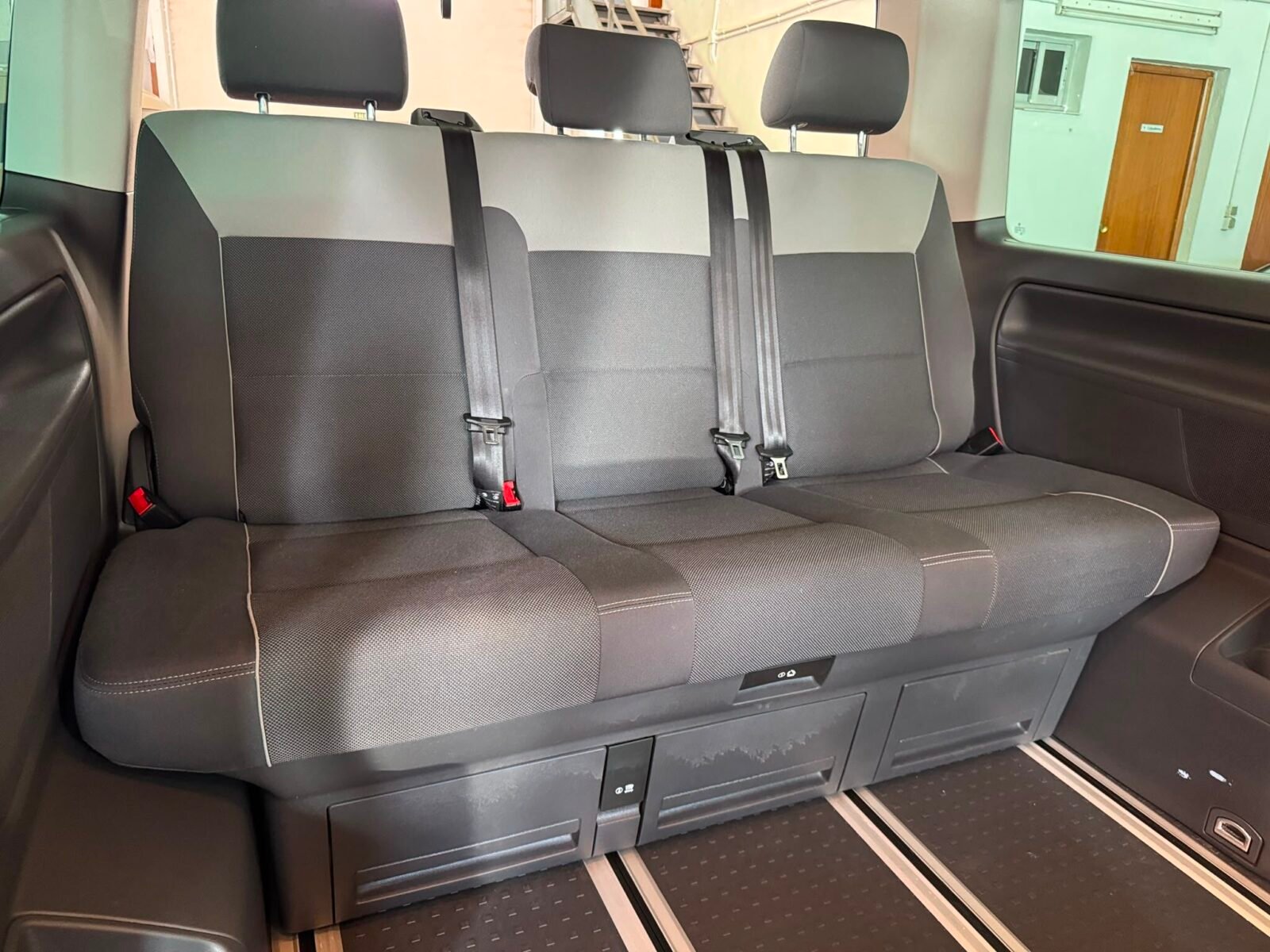 VOLKSWAGEN MULTIVAN T5.1 STARTLINE  2.0 TDI 140 CV DSG7