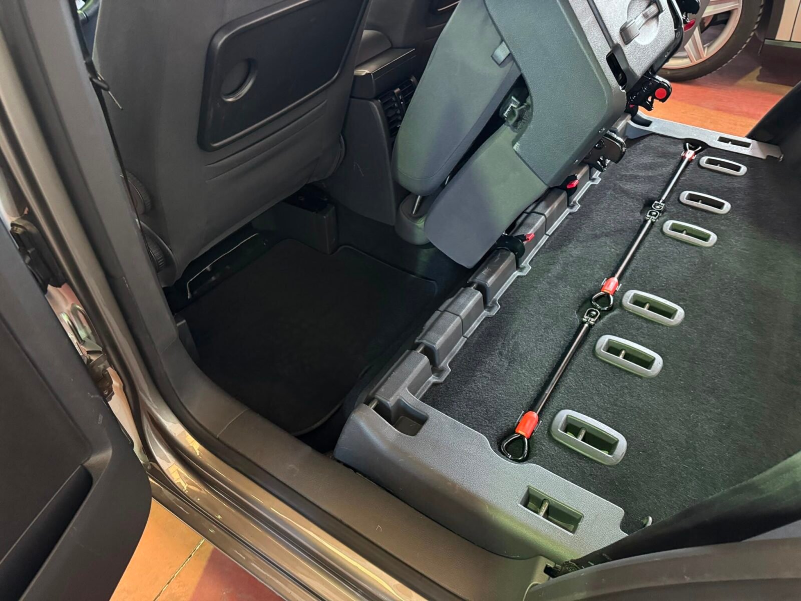 VOLKSWAGEN TOURAN TRAVELLER 2.0 TDI 140 CV 5 PLAZAS