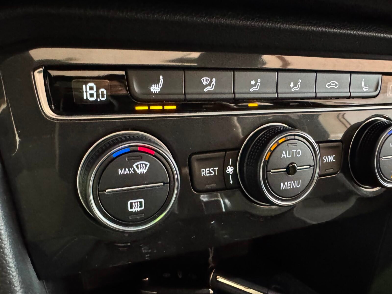 VOLKSWAGEN TIGUAN R-LINE 2.0 TDI 150 CV DSG7
