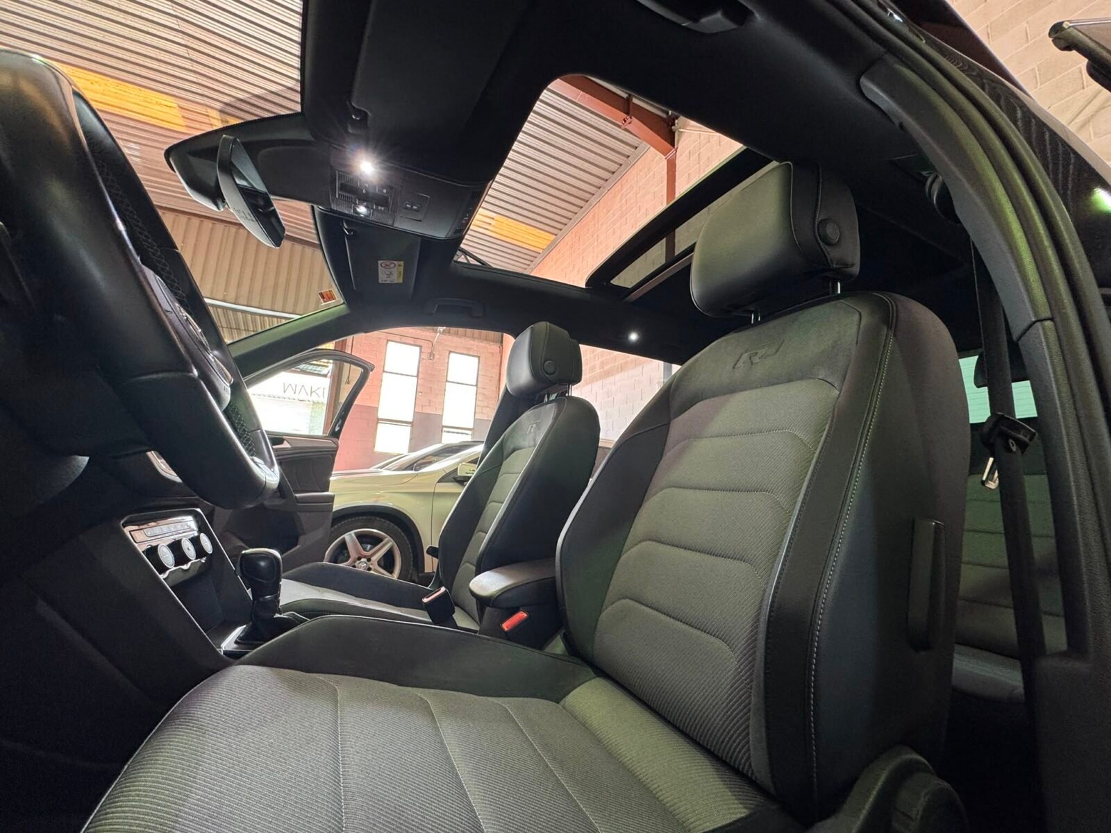 VOLKSWAGEN TIGUAN R-LINE 2.0 TDI 150 CV DSG7
