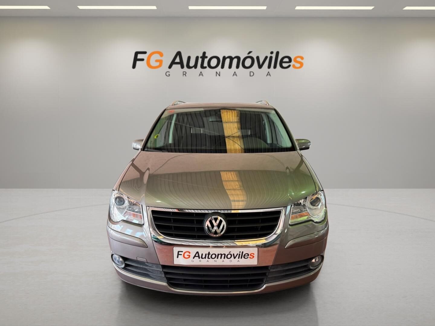 VOLKSWAGEN TOURAN TRAVELLER 2.0 TDI 140 CV 5 PLAZAS