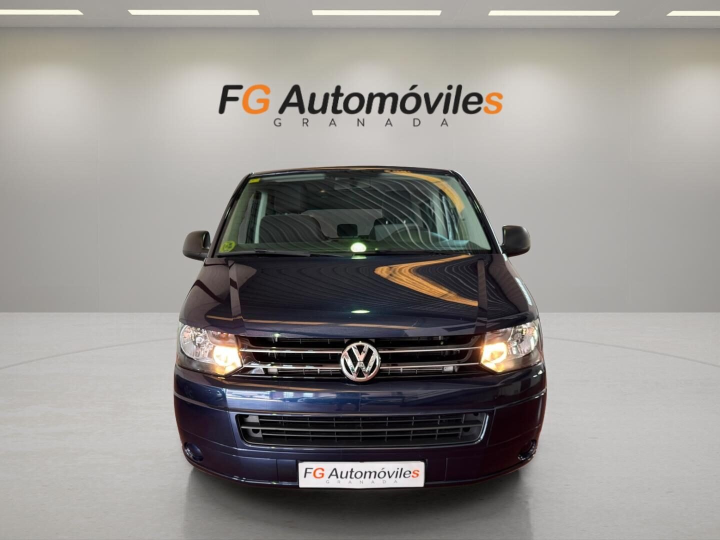VOLKSWAGEN MULTIVAN T5.1 STARTLINE  2.0 TDI 140 CV DSG7