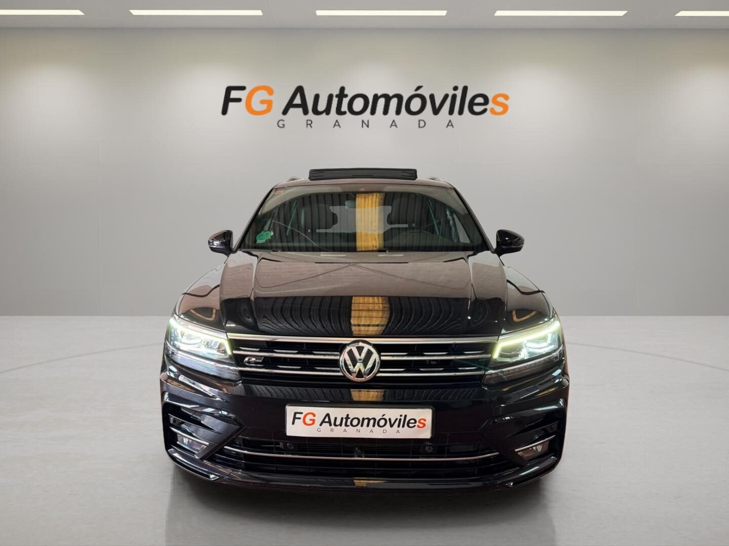 VOLKSWAGEN TIGUAN R-LINE 2.0 TDI 150 CV DSG7
