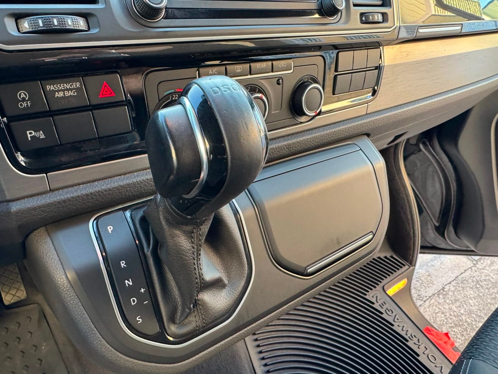 VOLKSWAGEN MULTIVAN OUTDOOR 2.0 TDI 150 CV DSG7
