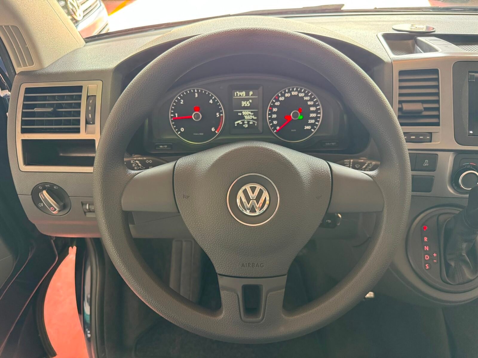 VOLKSWAGEN MULTIVAN T5.1 STARTLINE  2.0 TDI 140 CV DSG7