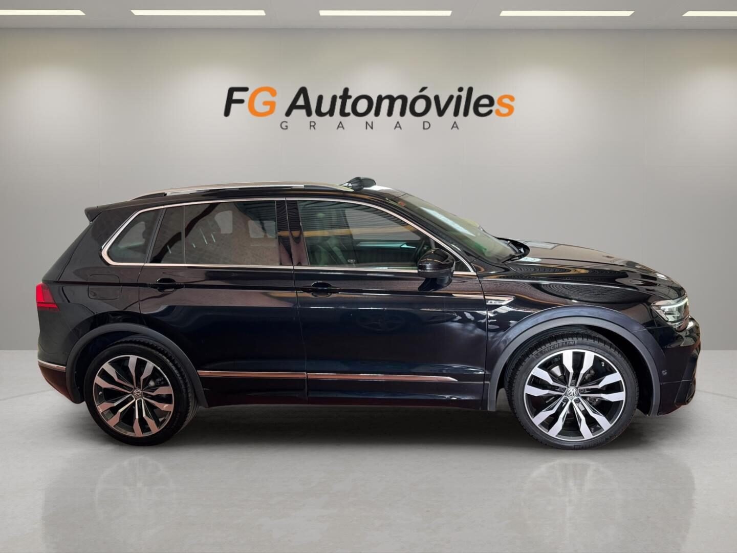 VOLKSWAGEN TIGUAN R-LINE 2.0 TDI 150 CV DSG7