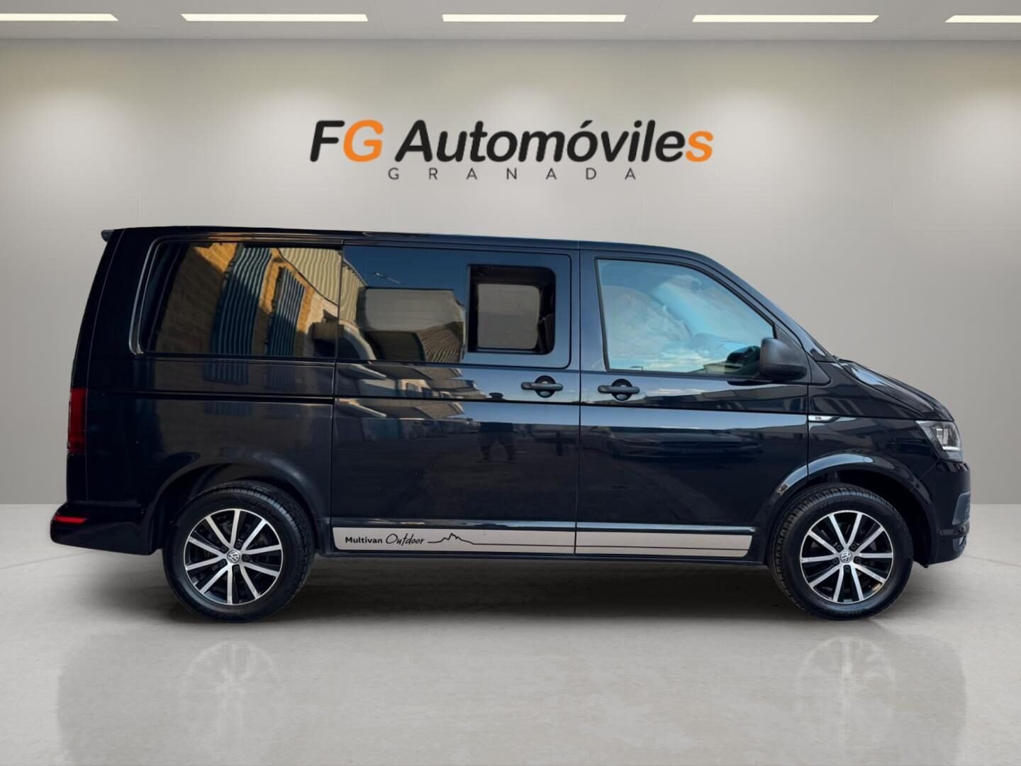 VOLKSWAGEN MULTIVAN OUTDOOR 2.0 TDI 150 CV DSG7