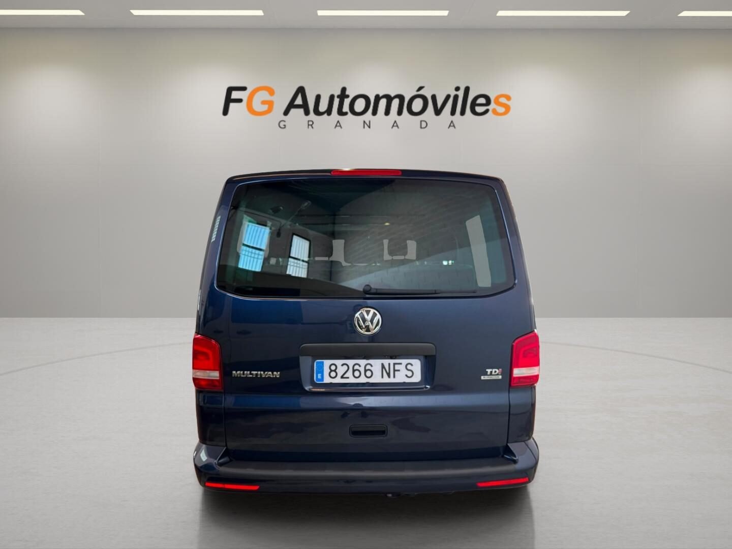 VOLKSWAGEN MULTIVAN T5.1 STARTLINE  2.0 TDI 140 CV DSG7
