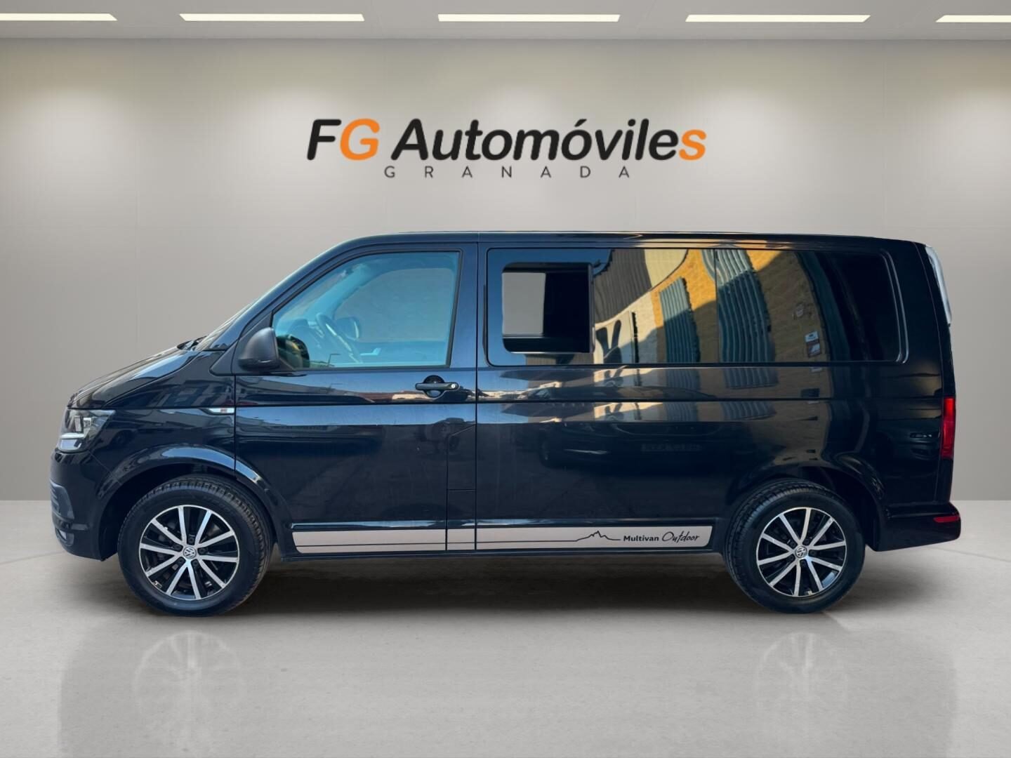 VOLKSWAGEN MULTIVAN OUTDOOR 2.0 TDI 150 CV DSG7