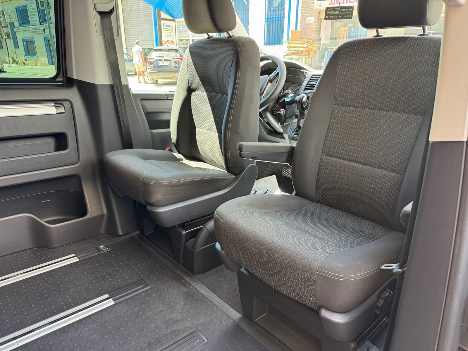 VOLKSWAGEN MULTIVAN OUTDOOR 2.0 TDI 150 CV DSG7