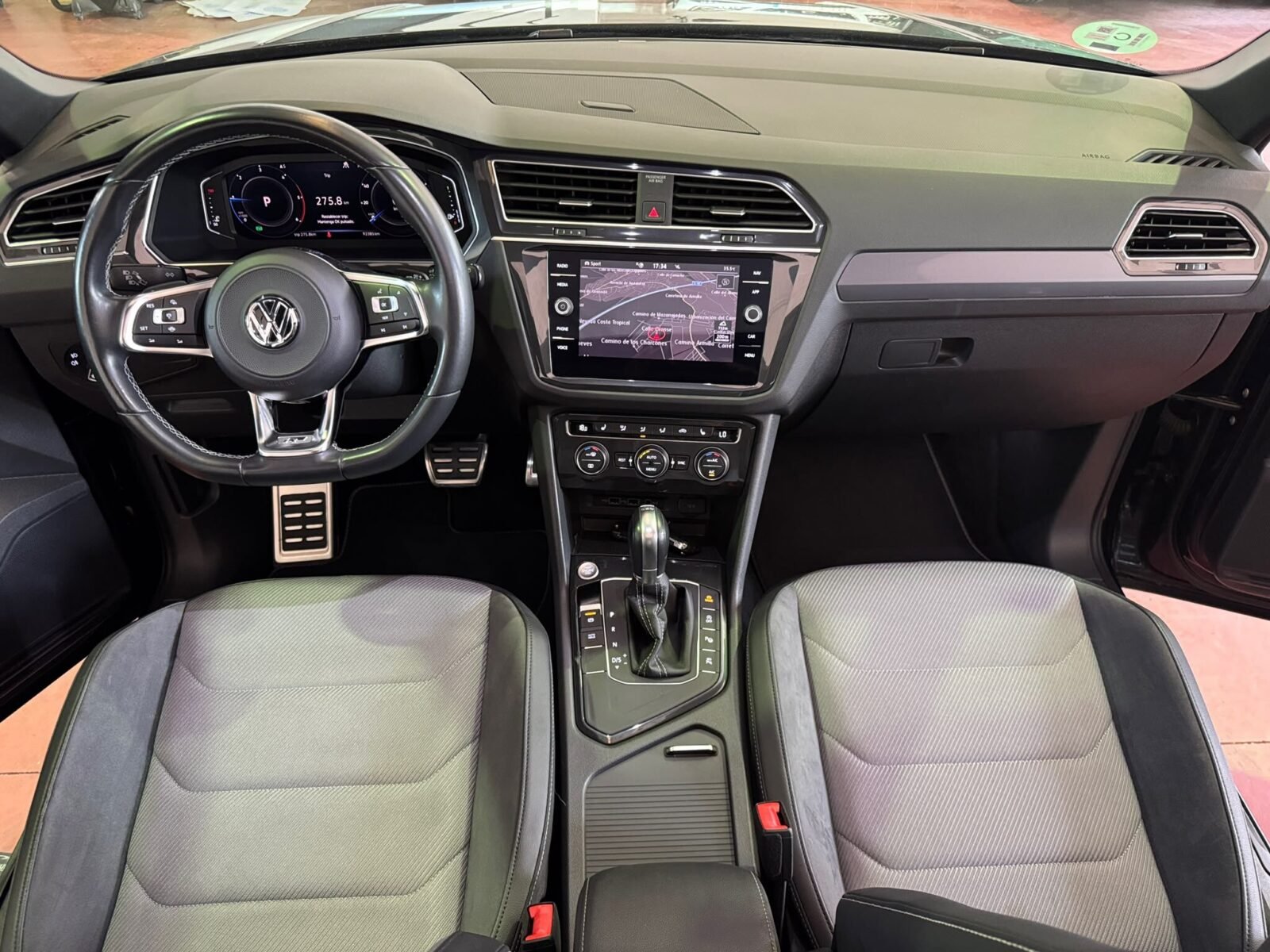 VOLKSWAGEN TIGUAN R-LINE 2.0 TDI 150 CV DSG7