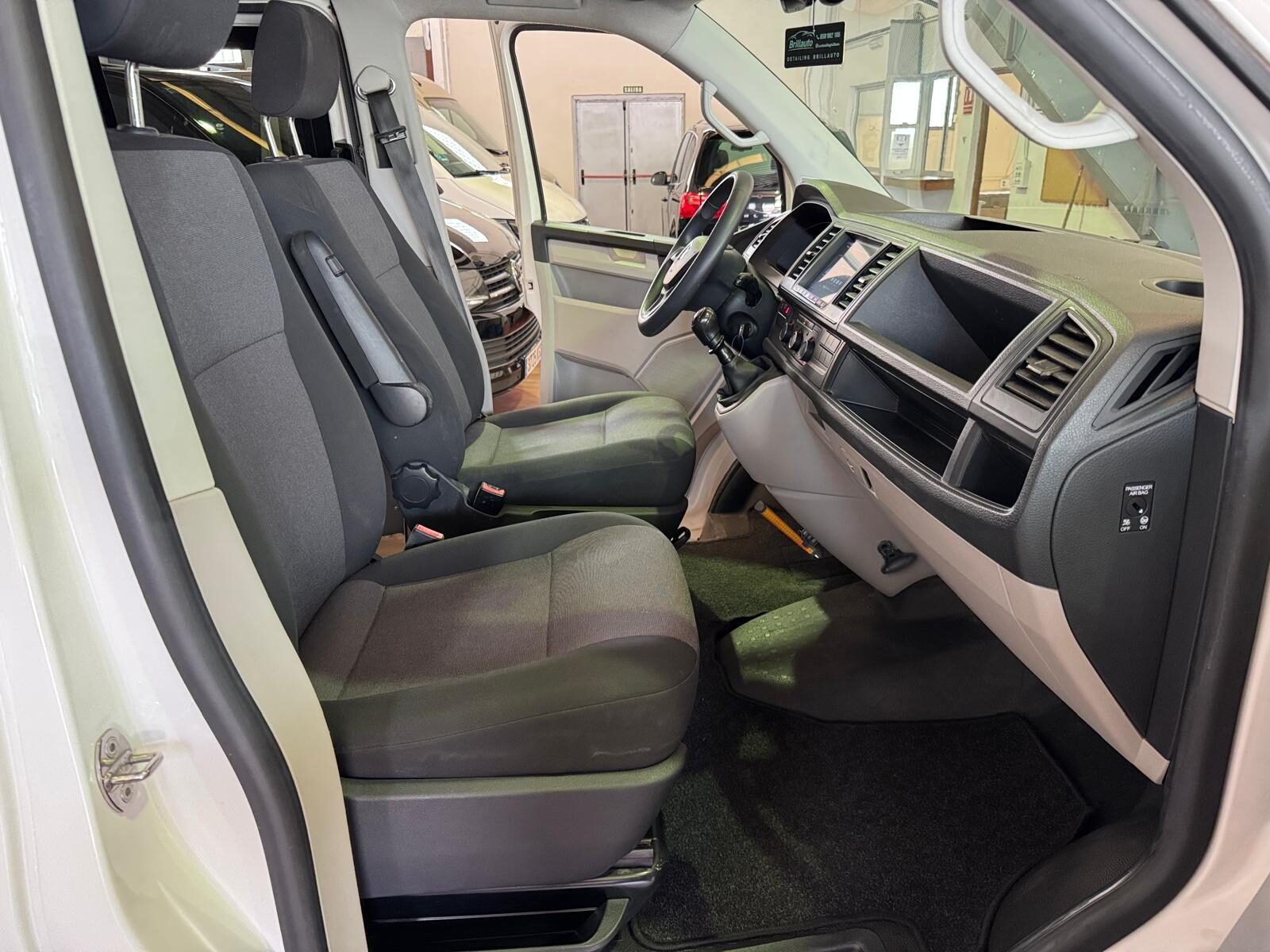 VOLKSWAGEN TRANSPORTER T6 L2H2 2.0 TDI 102 CV