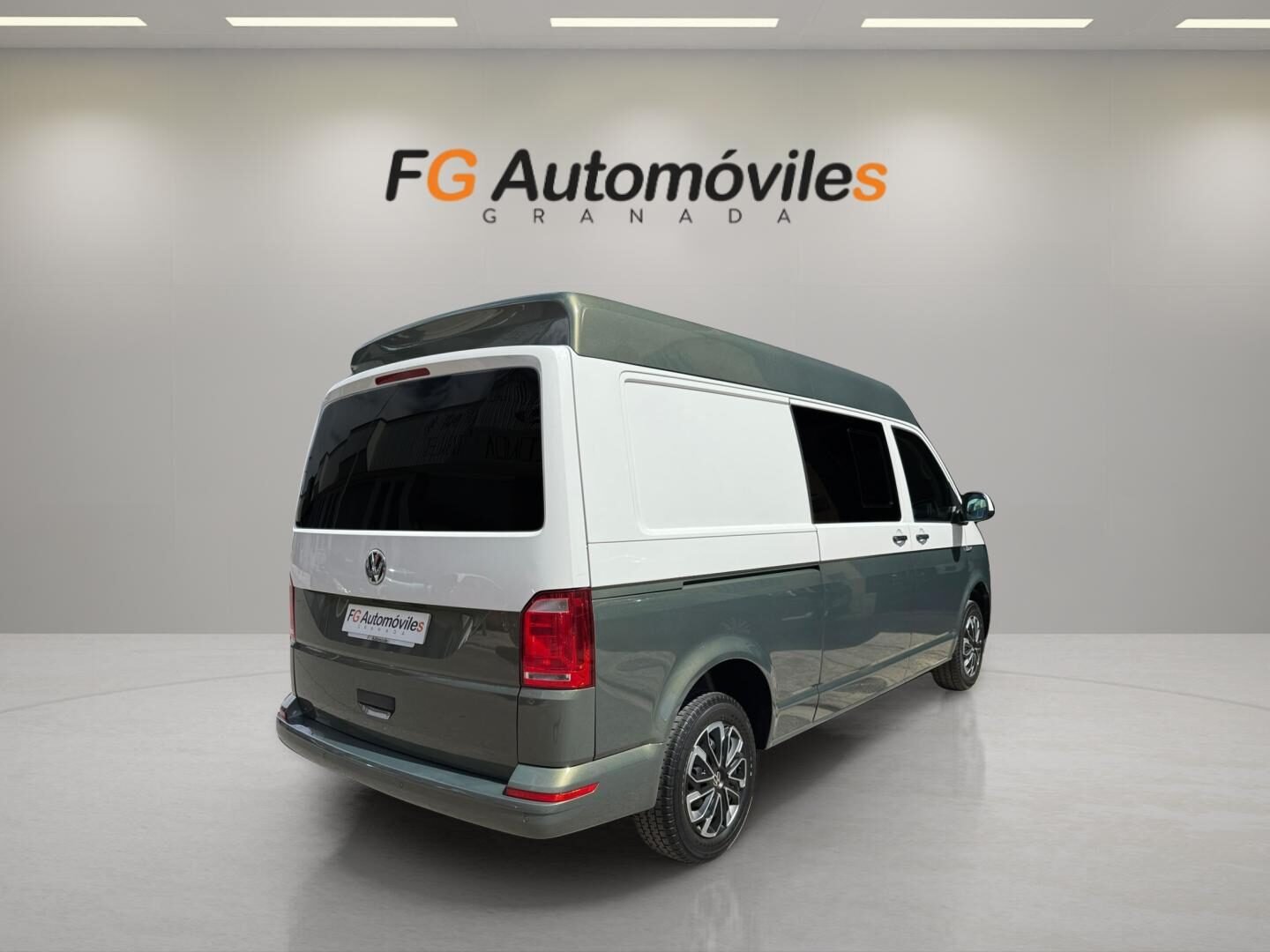 VOLKSWAGEN TRANSPORTER T6 L2H2 2.0 TDI 102 CV