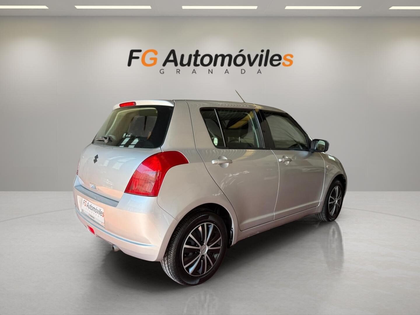 SUZUKI SWIFT 1.3i 90 CV