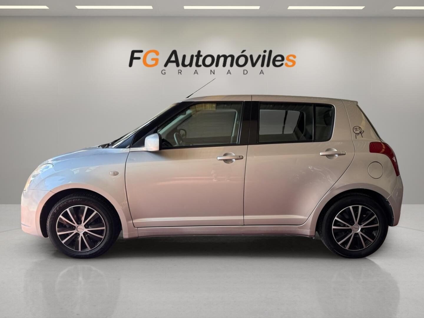 SUZUKI SWIFT 1.3i 90 CV