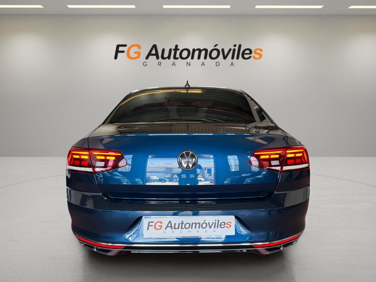 VOLKSWAGEN Passat R-LINE 2.0 TDI 150 CV DSG7