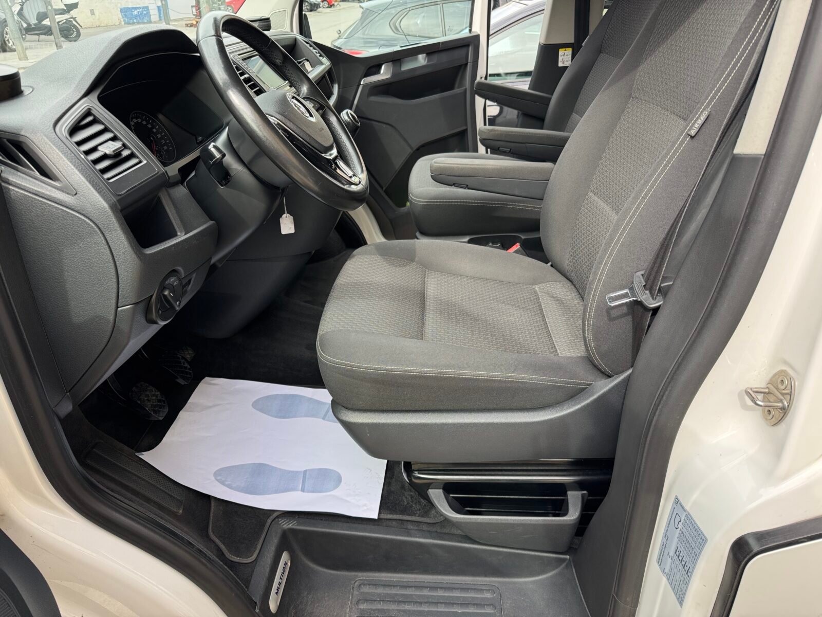 VOLKSWAGEN MULTIVAN OUTDOOR 7 PLAZAS 2.0 TDI 150 CV 