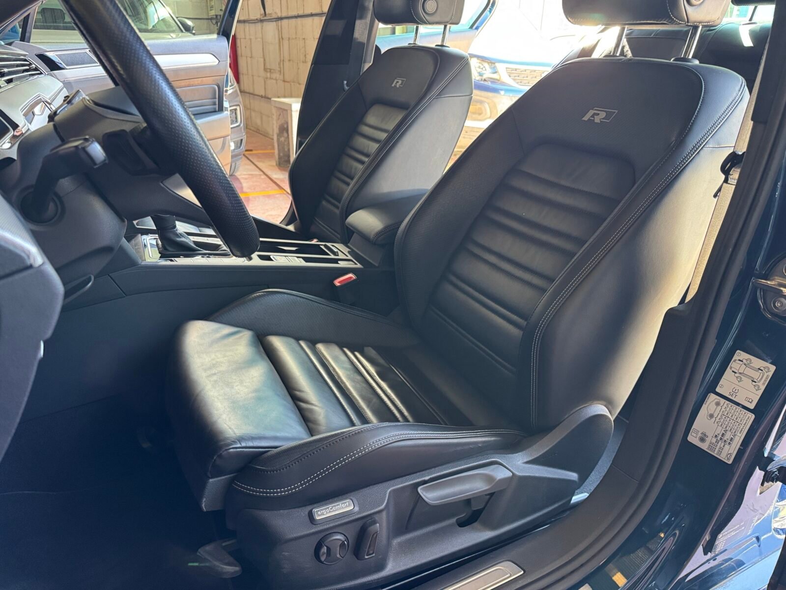 VOLKSWAGEN Passat R-LINE 2.0 TDI 150 CV DSG7