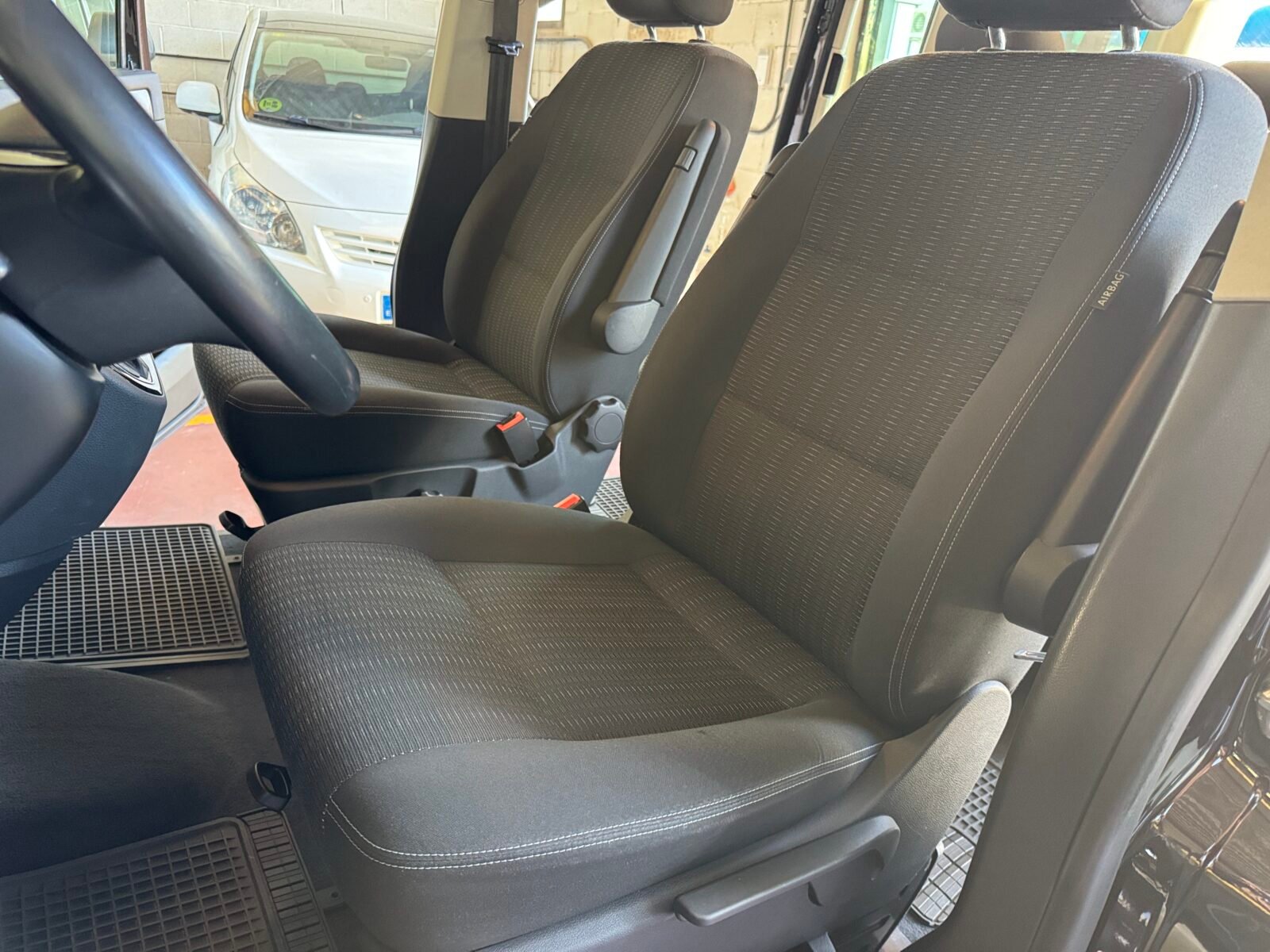 VOLKSWAGEN MULTIVAN COMFORTLINE 7 PLAZAS 2.0 TDI 150 CV DSG7