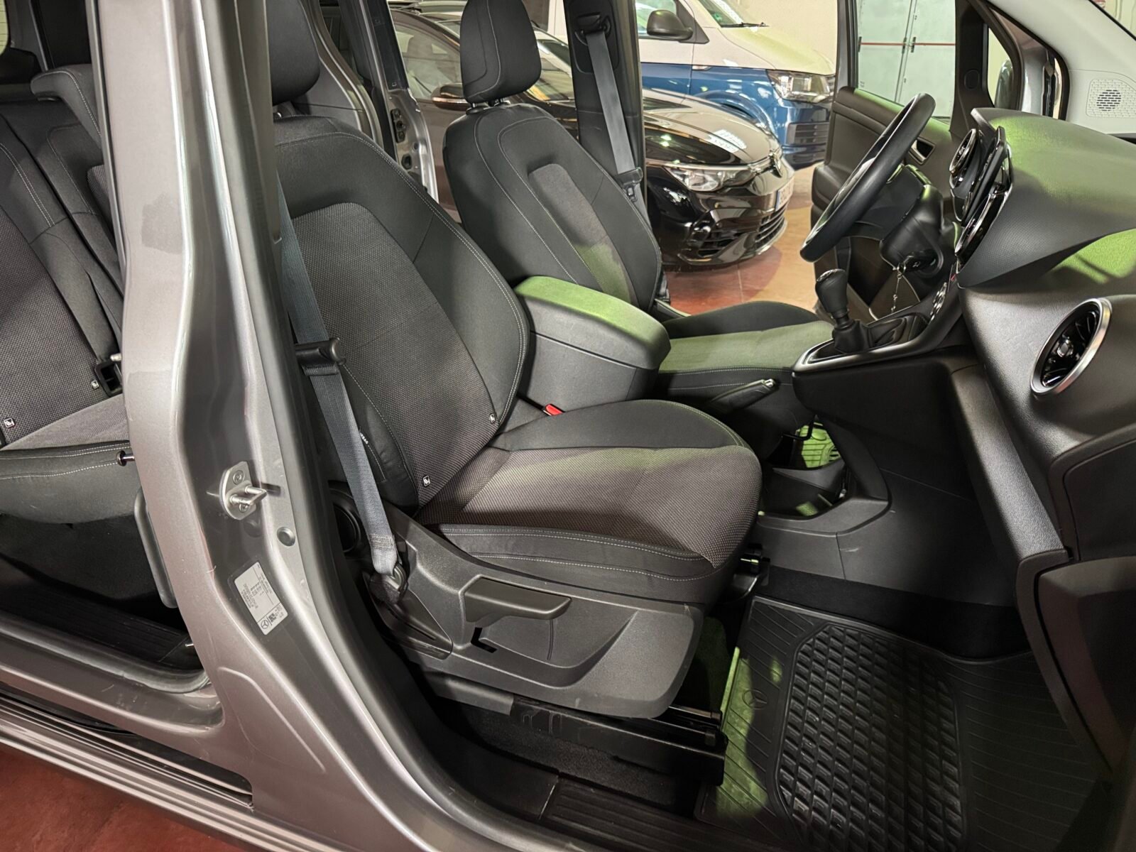 MERCEDES-BENZ CITAN TOURER LARGA 110 CDI