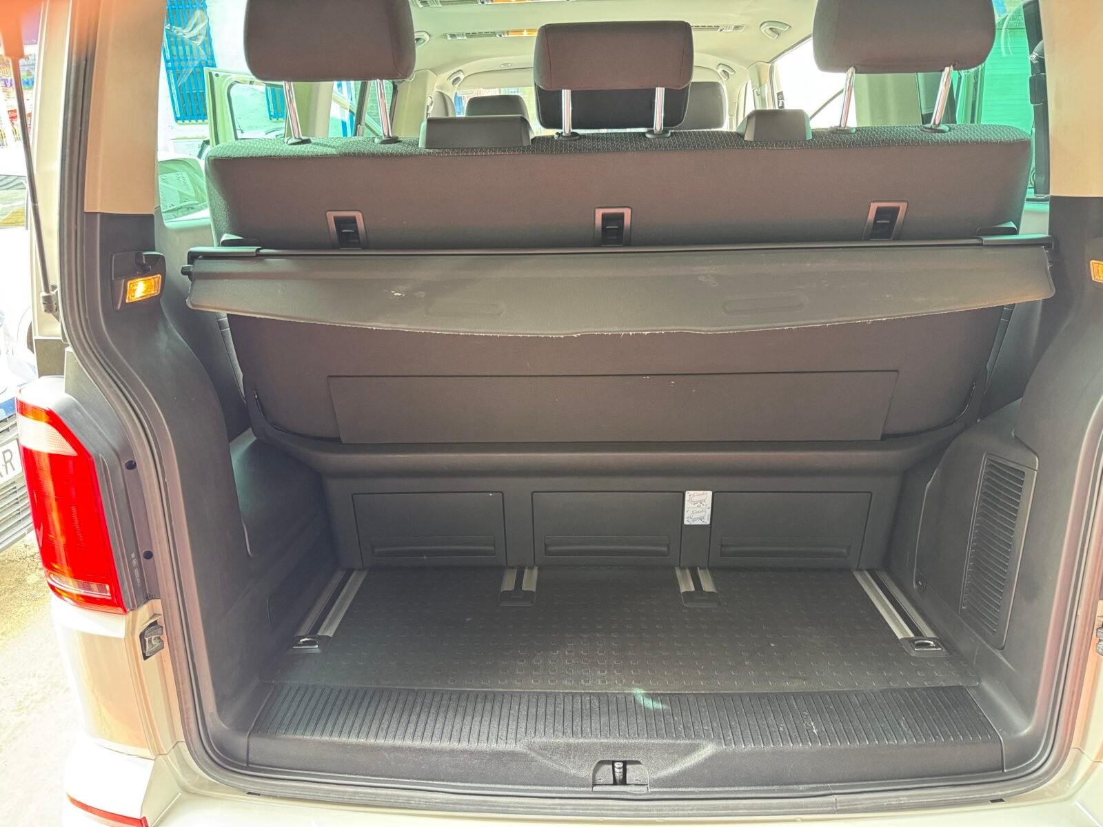 VOLKSWAGEN MULTIVAN OUTDOOR 7 PLAZAS 2.0 TDI 150 CV 