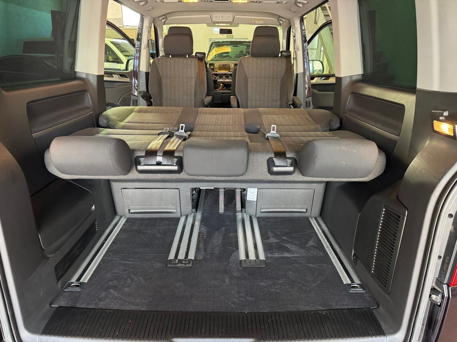 VOLKSWAGEN MULTIVAN COMFORTLINE 7 PLAZAS 2.0 TDI 150 CV DSG7