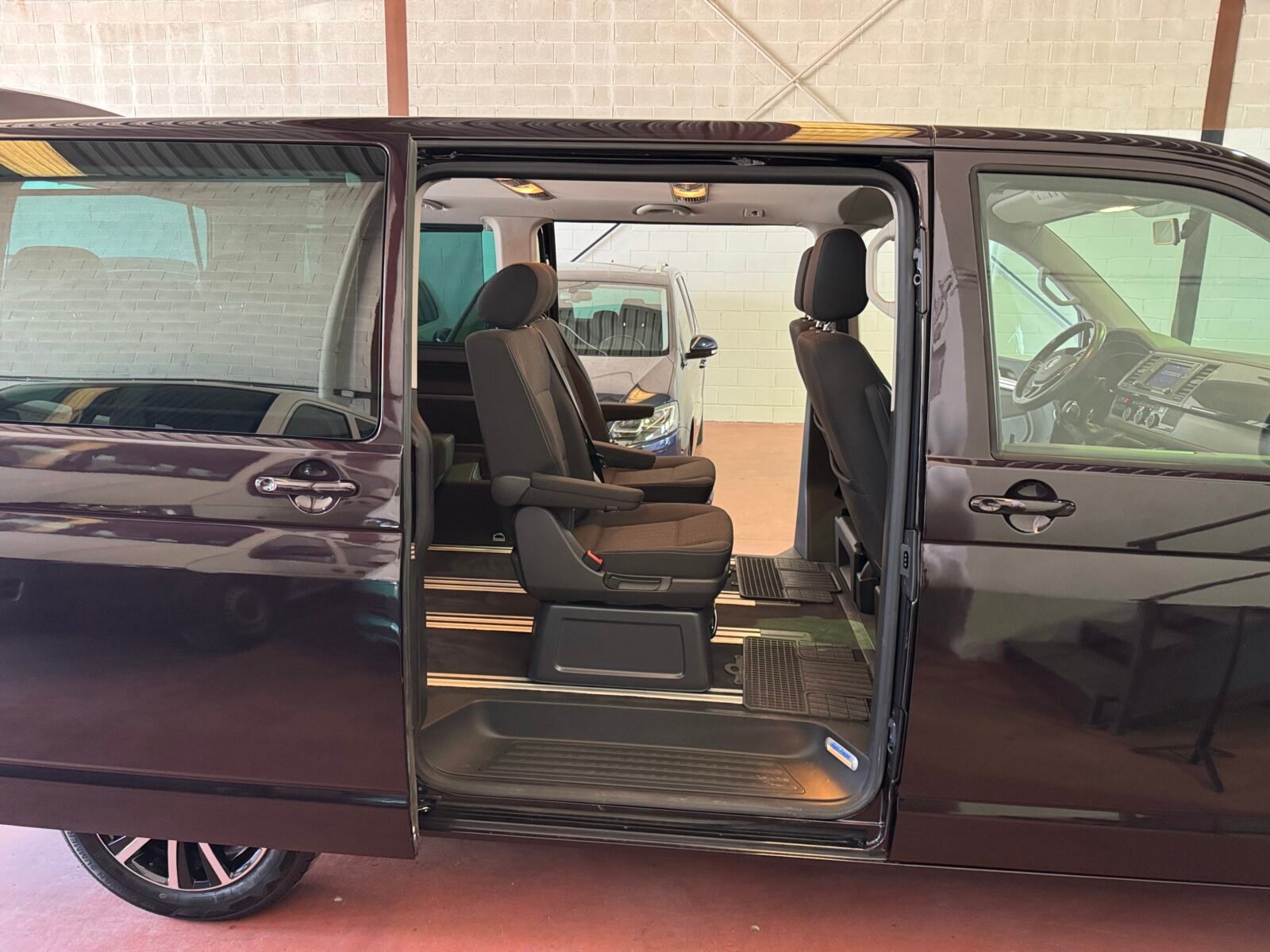 VOLKSWAGEN MULTIVAN COMFORTLINE 7 PLAZAS 2.0 TDI 150 CV DSG7