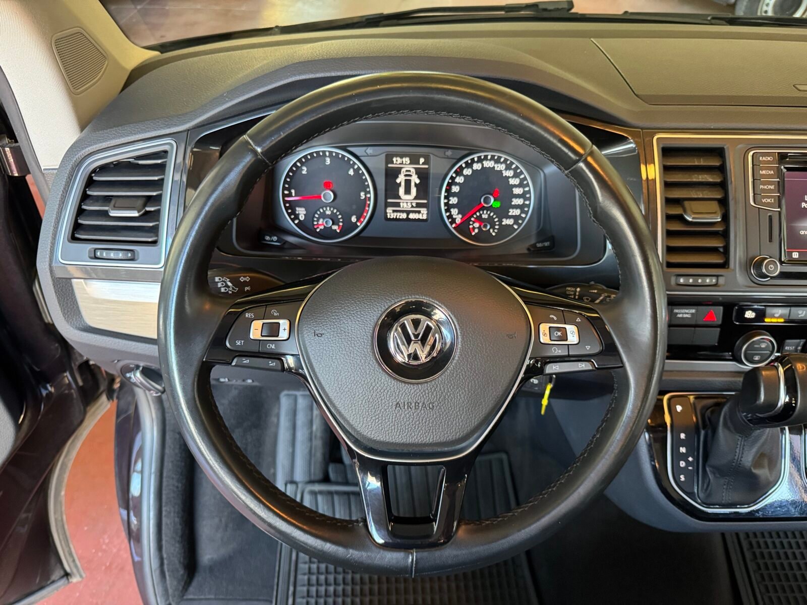 VOLKSWAGEN MULTIVAN COMFORTLINE 7 PLAZAS 2.0 TDI 150 CV DSG7
