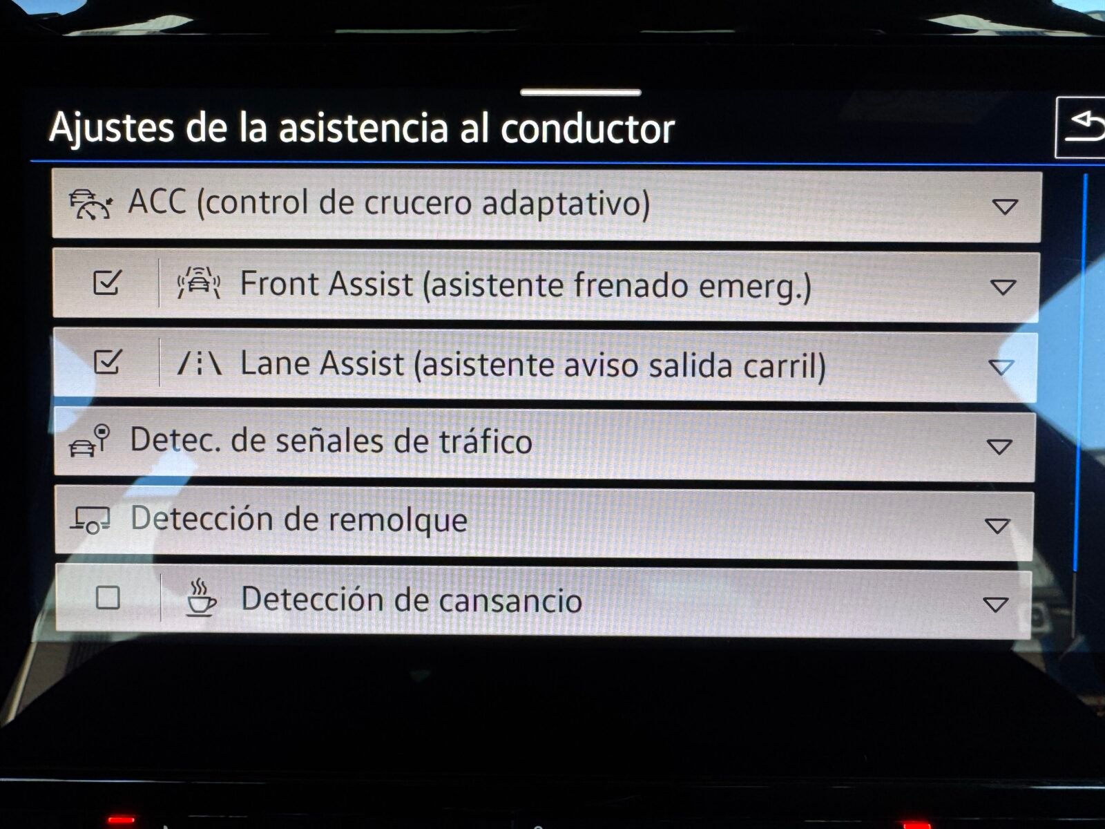VOLKSWAGEN Passat R-LINE 2.0 TDI 150 CV DSG7