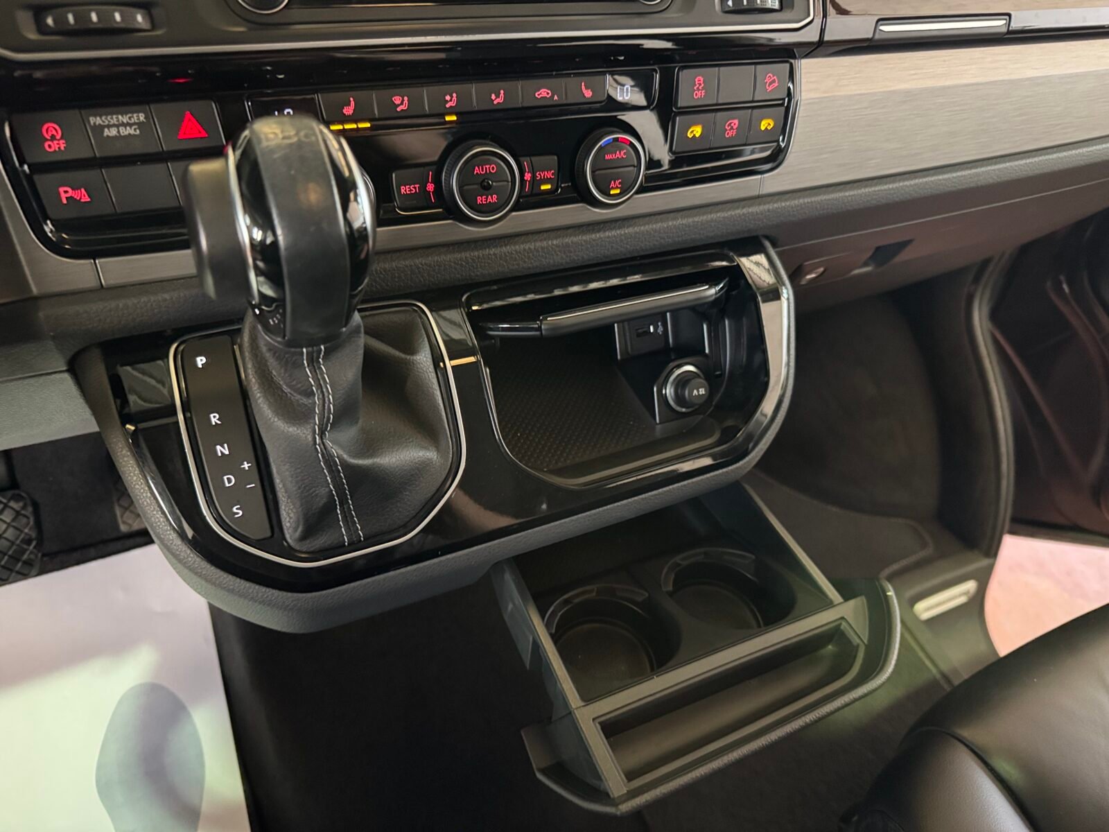 VOLKSWAGEN T6 MULTIVAN GENERATION SIX 4MOTION 2.0 TDI 150 CV DSG7