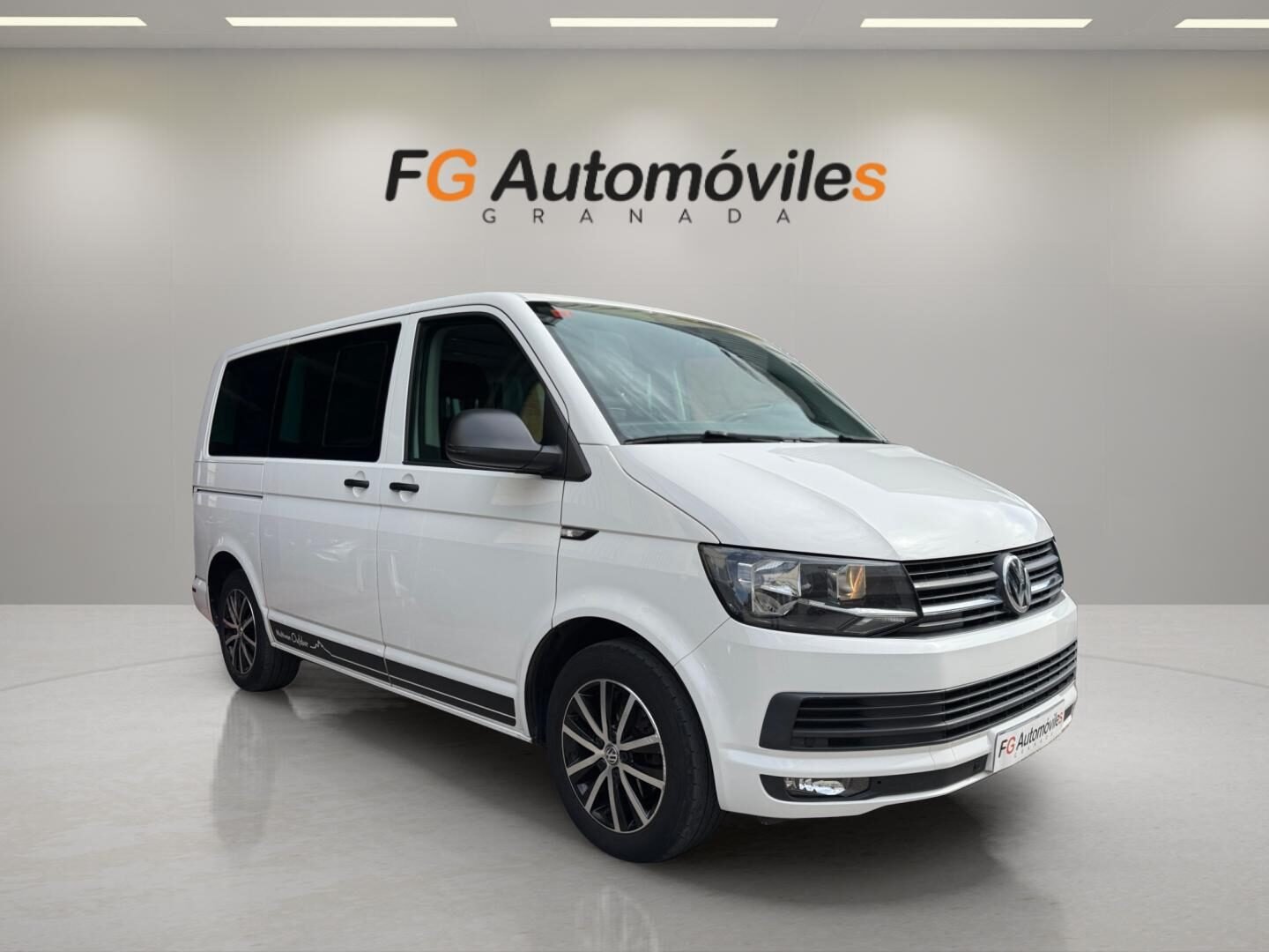 VOLKSWAGEN MULTIVAN OUTDOOR 7 PLAZAS 2.0 TDI 150 CV 