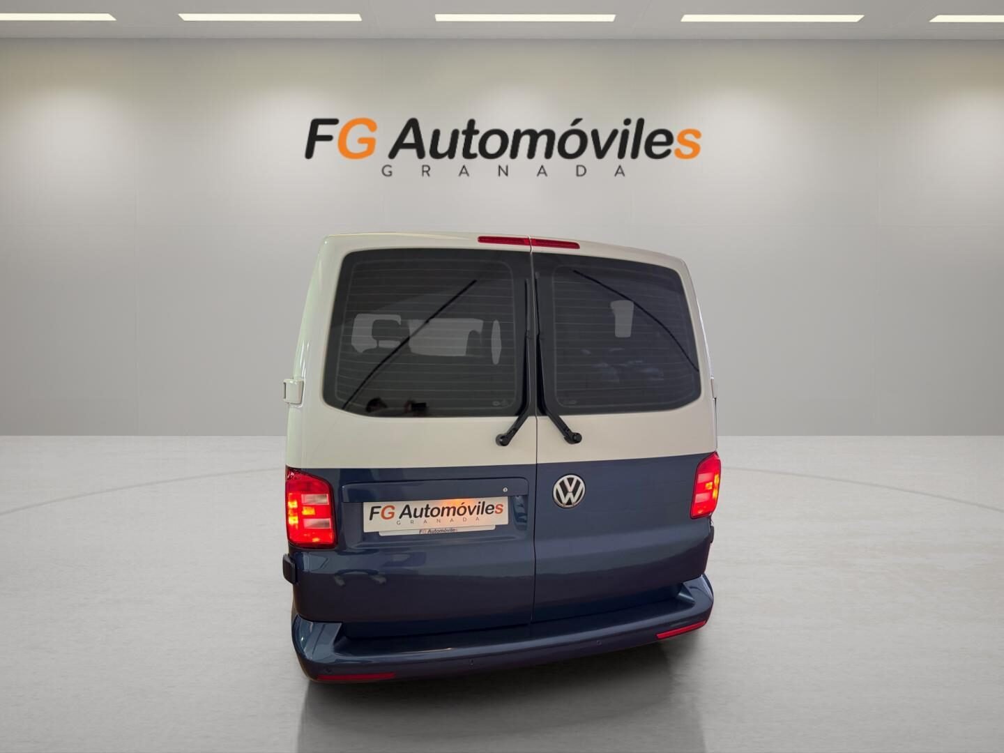 VOLKSWAGEN TRANSPORTER T6 CAJA LARGA 2.0 TDI 102 CV