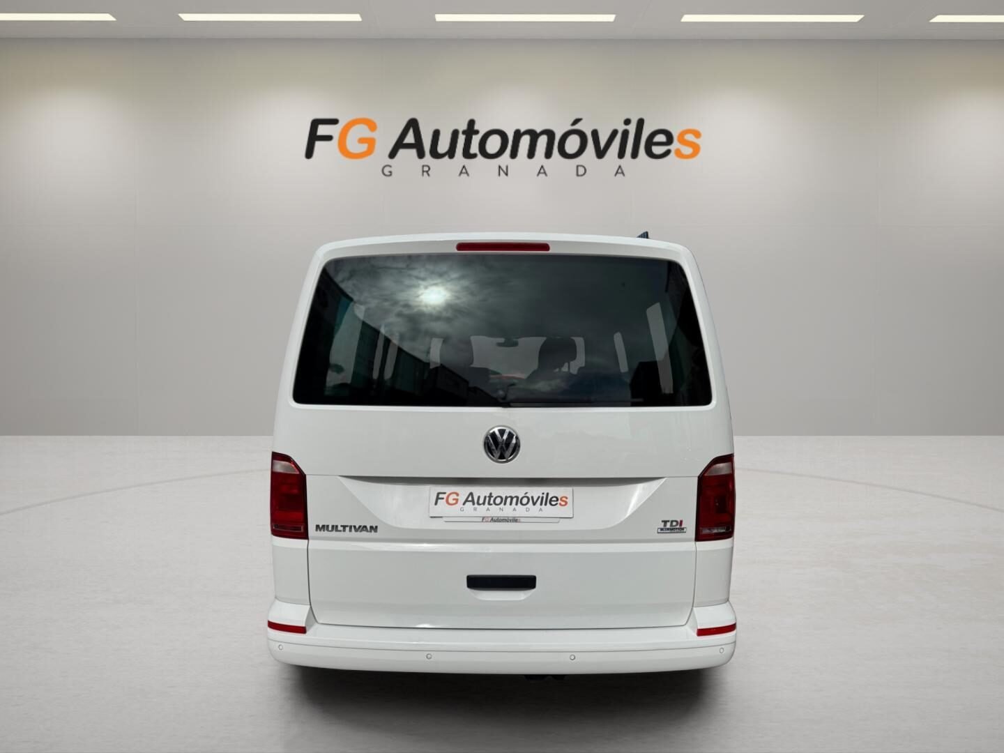 VOLKSWAGEN MULTIVAN OUTDOOR 7 PLAZAS 2.0 TDI 150 CV 