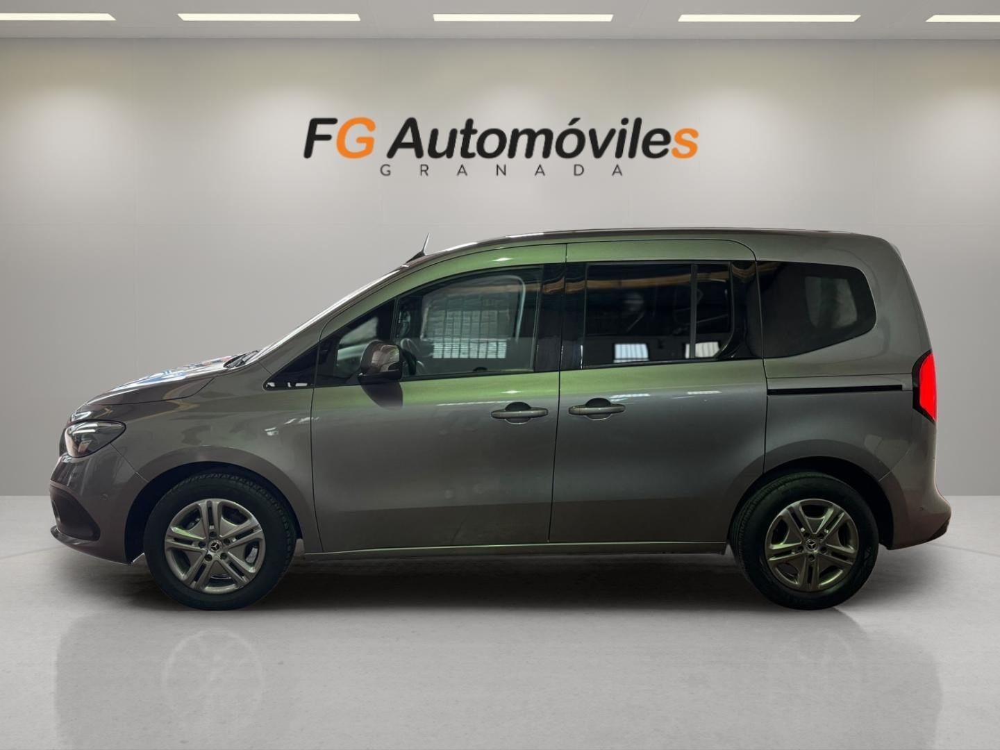 MERCEDES-BENZ CITAN TOURER LARGA 110 CDI