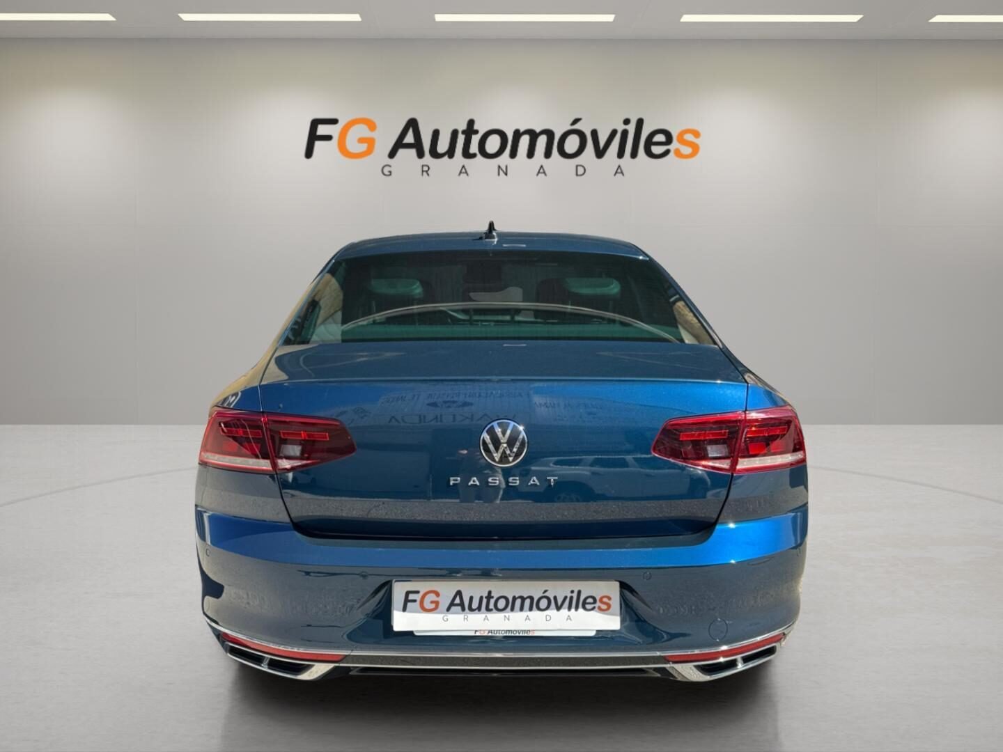 VOLKSWAGEN Passat R-LINE 2.0 TDI 150 CV DSG7
