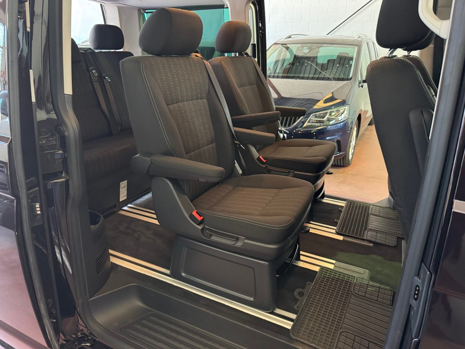 VOLKSWAGEN MULTIVAN COMFORTLINE 7 PLAZAS 2.0 TDI 150 CV DSG7